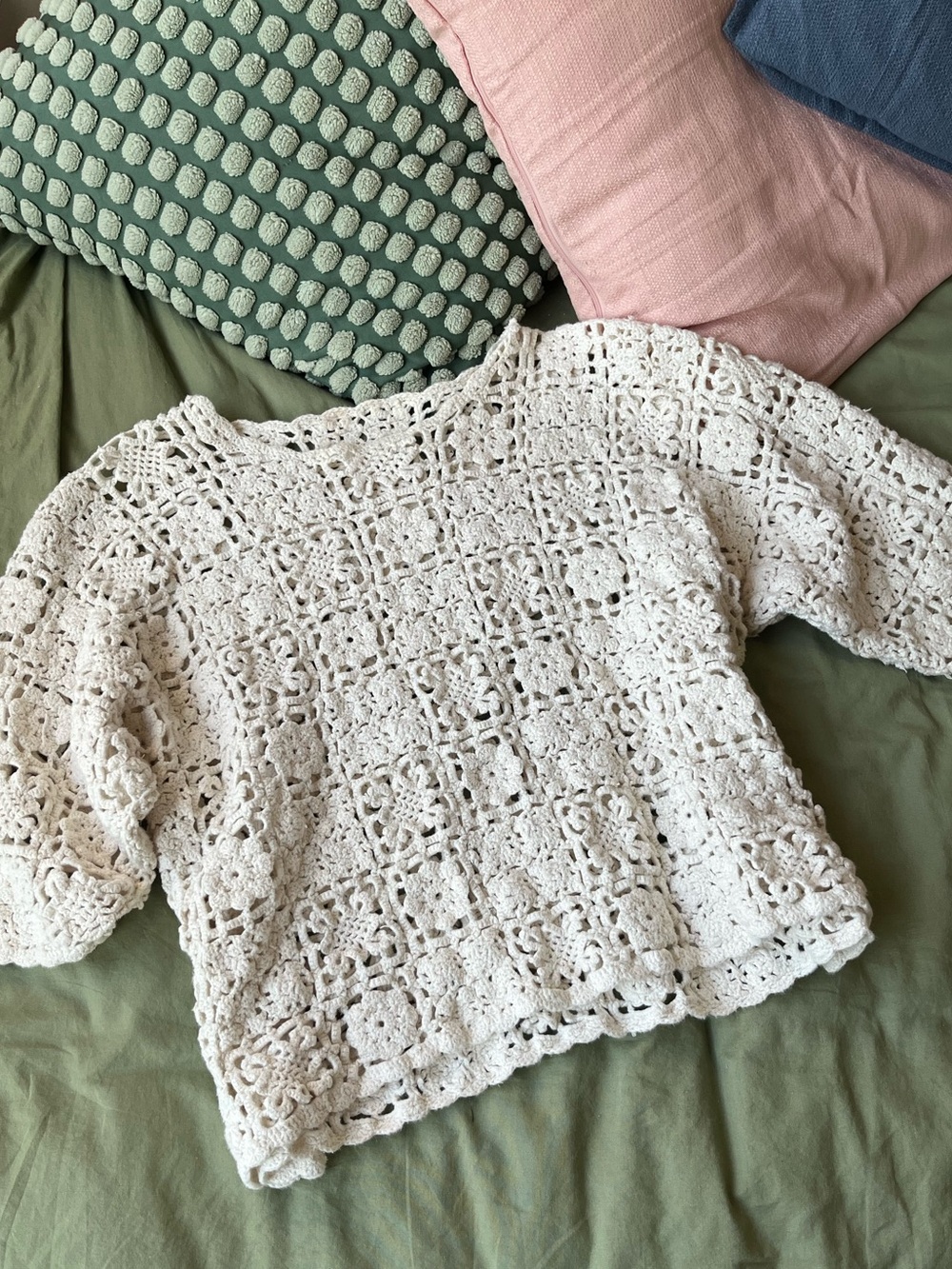 Women's Cream Vintage Crochet Boxy Sweater